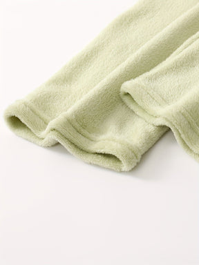 Kit Com 2 Conjuntos de Pijamas Aurora em Lã Super Quentinho + Brinde