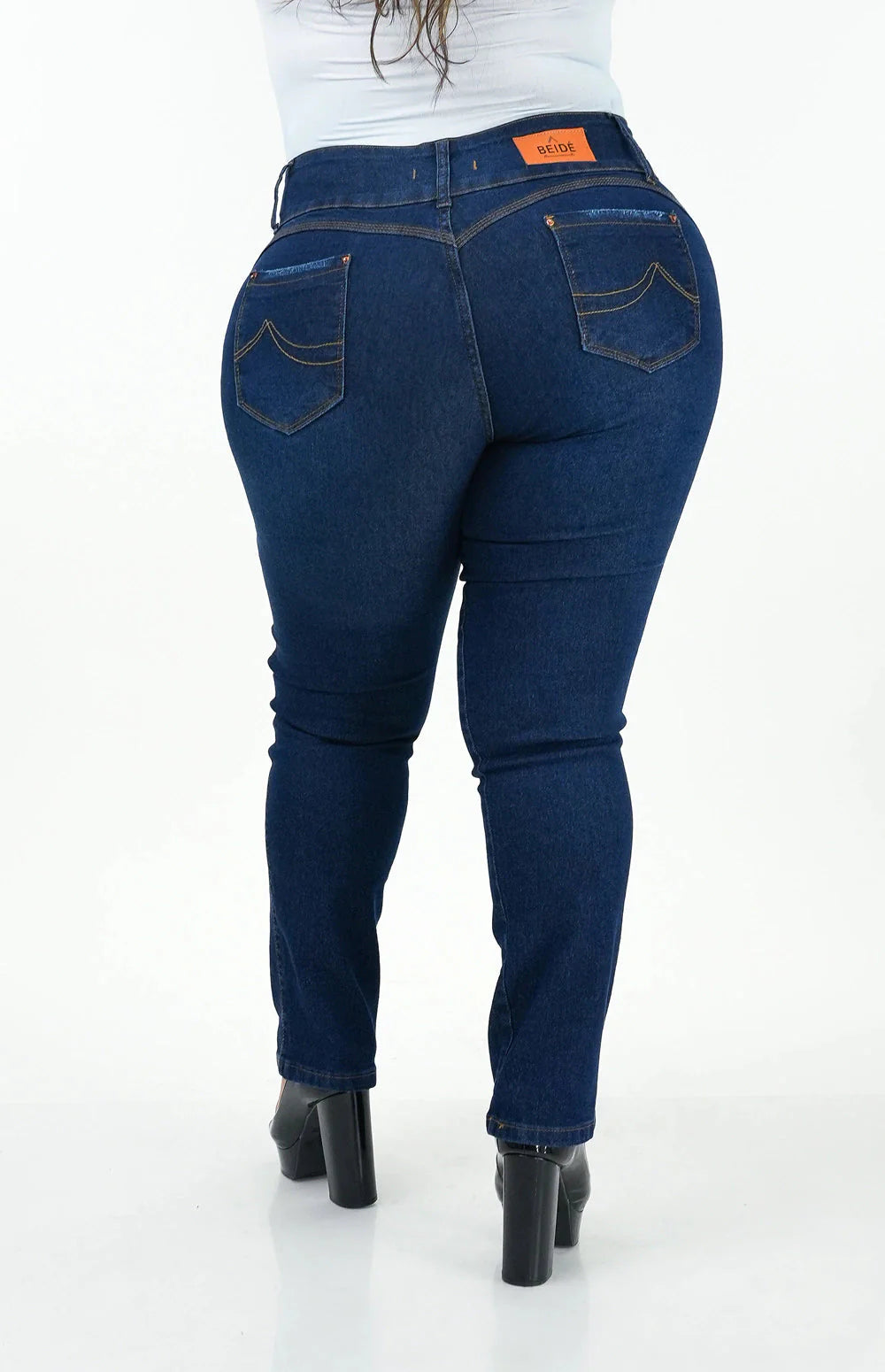Calça Jeans Feminina - Reta Chapa Barriga